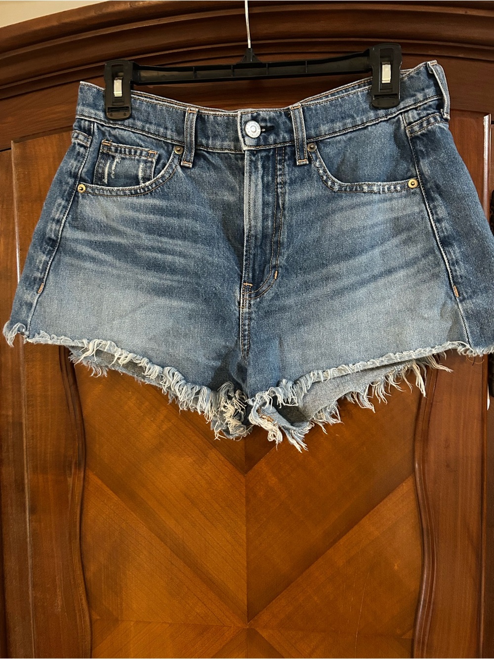 Veronica Beard Timmi High-Rise Distructive Frayed Hem Denim Shorts size 28/6